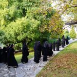 HERCEGOVAČKE ŠKOLSKE SESTRE FRANJEVKE HODOČASTILE NA ŠIROKI BRIJEG